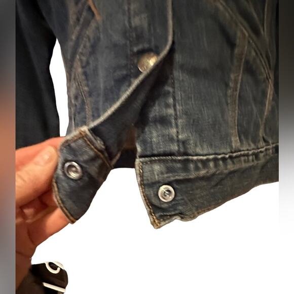 Carhartt Women's Size Small Denim Jacket with Snap buttons - Picture 4 of 8